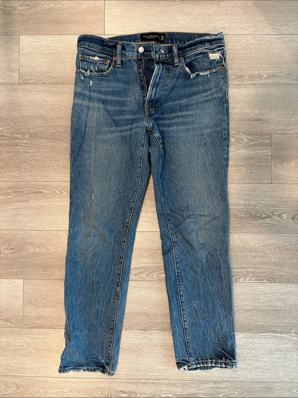 Abercrombie & Fitch Men's Straight Jeans — Faded Blue Denim